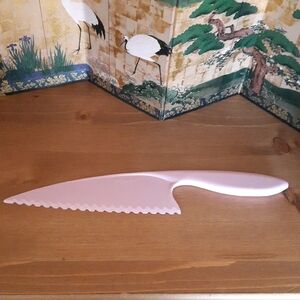 The Pampered Chef Nylon Knife